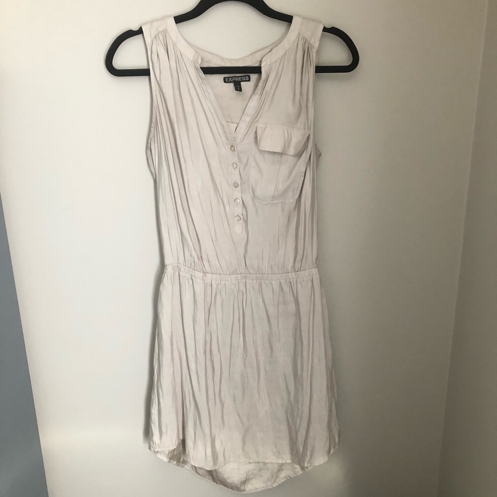 Express size M champagne colored dress